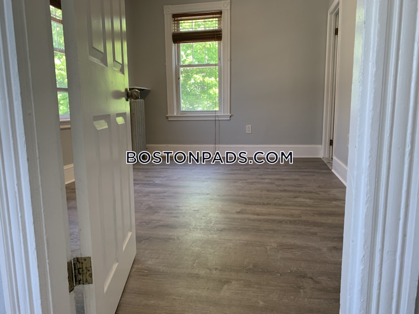 QUINCY - SOUTH QUINCY - 2 Beds, 2 Baths - Image 3