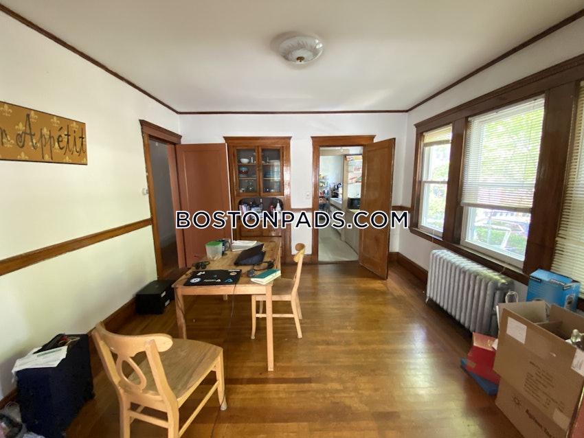 BOSTON - BRIGHTON- WASHINGTON ST./ ALLSTON ST. - 3 Beds, 1 Bath - Image 1