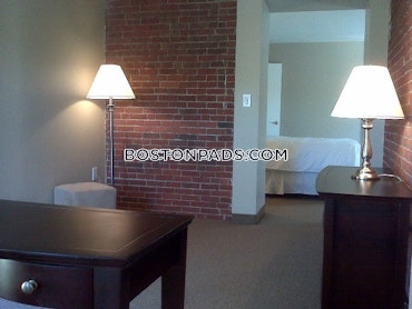 Boston - 2 Beds, 1 Baths