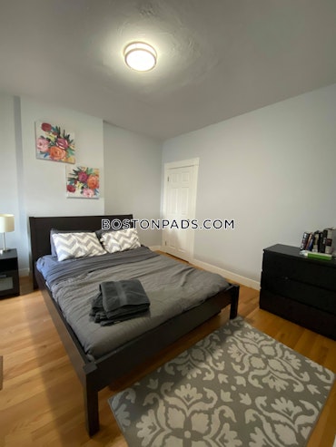 Boston - 2 Beds, 1 Baths