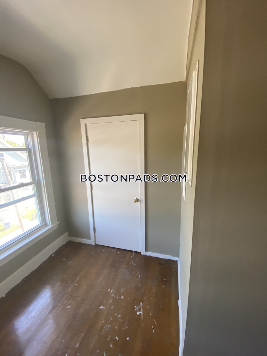 WALTHAM - 6 Beds, 2 Baths - Image 1