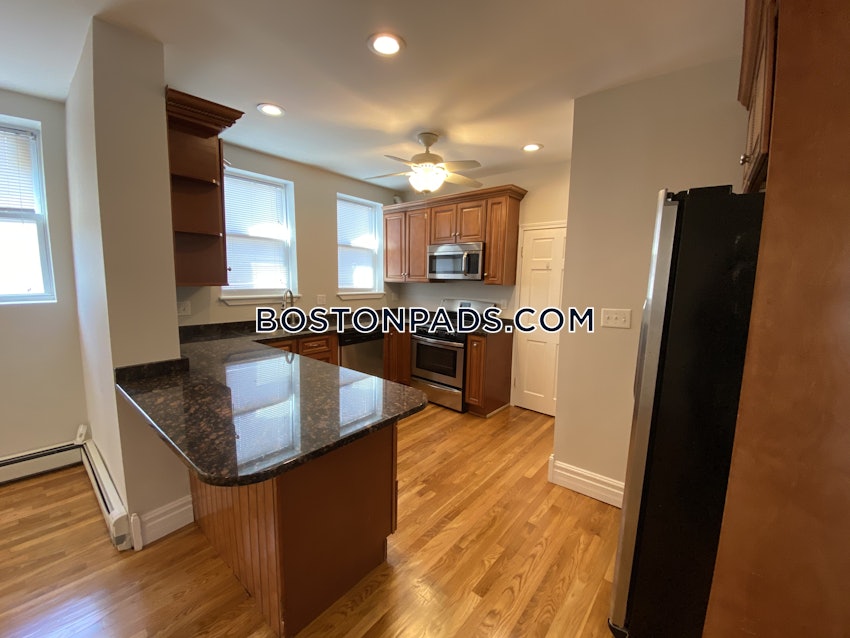 CHELSEA - 3 Beds, 1 Bath - Image 31