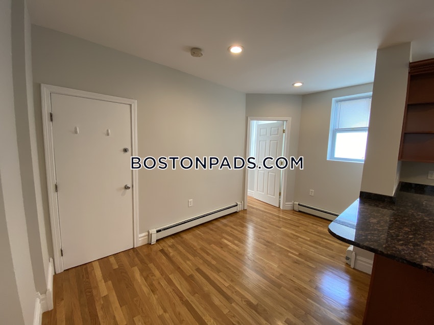 CHELSEA - 3 Beds, 1 Bath - Image 29