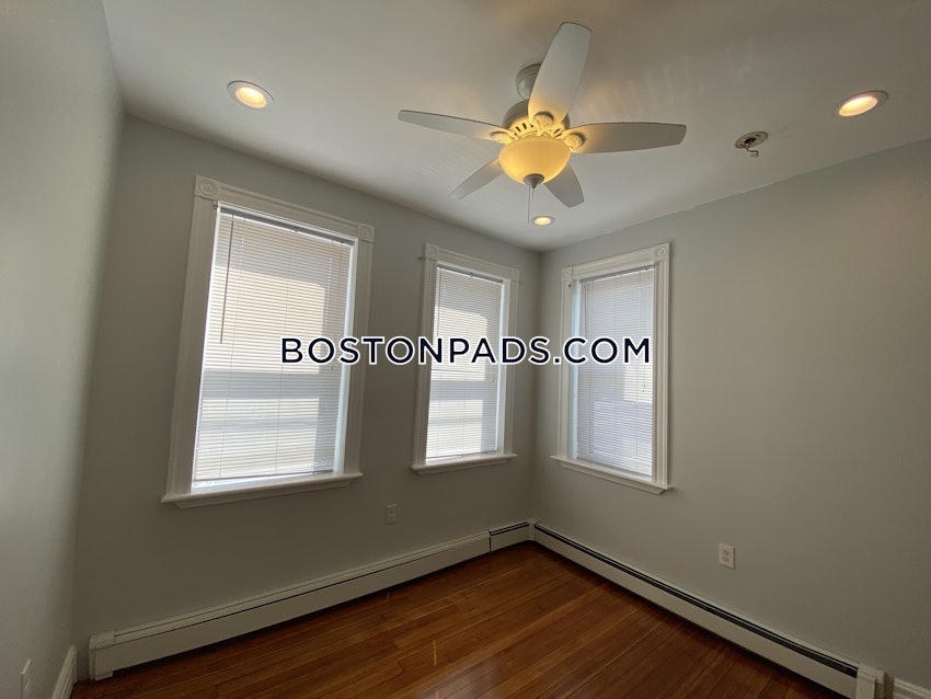 CHELSEA - 3 Beds, 1 Bath - Image 34