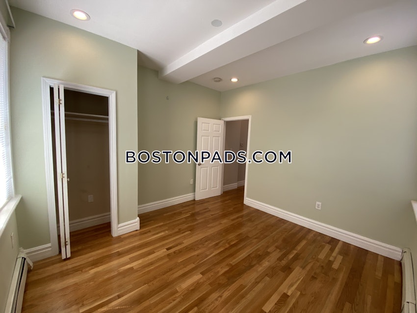 CHELSEA - 3 Beds, 1 Bath - Image 19