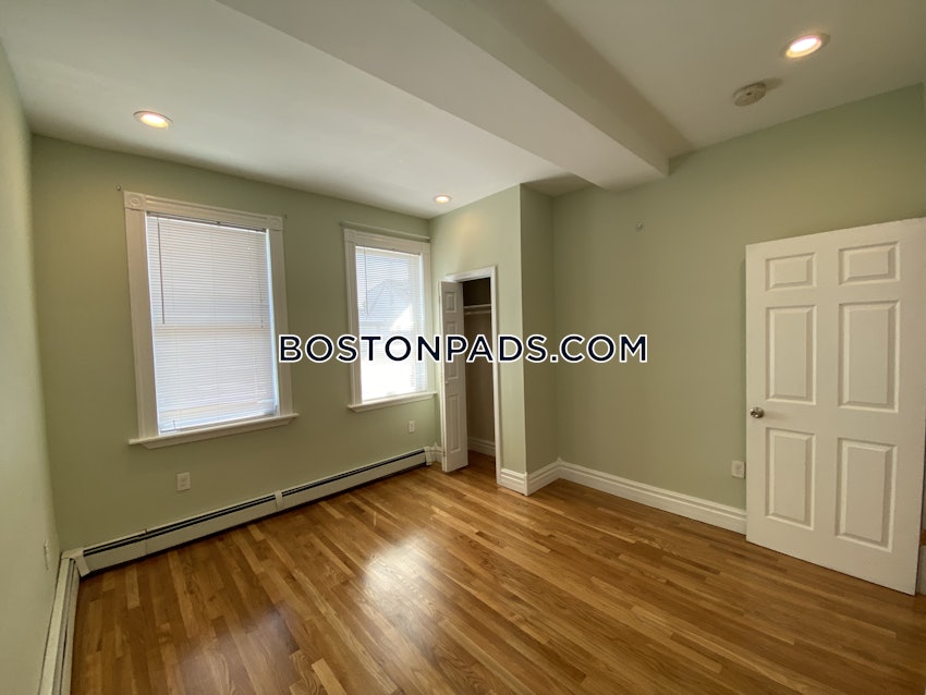 CHELSEA - 3 Beds, 1 Bath - Image 17