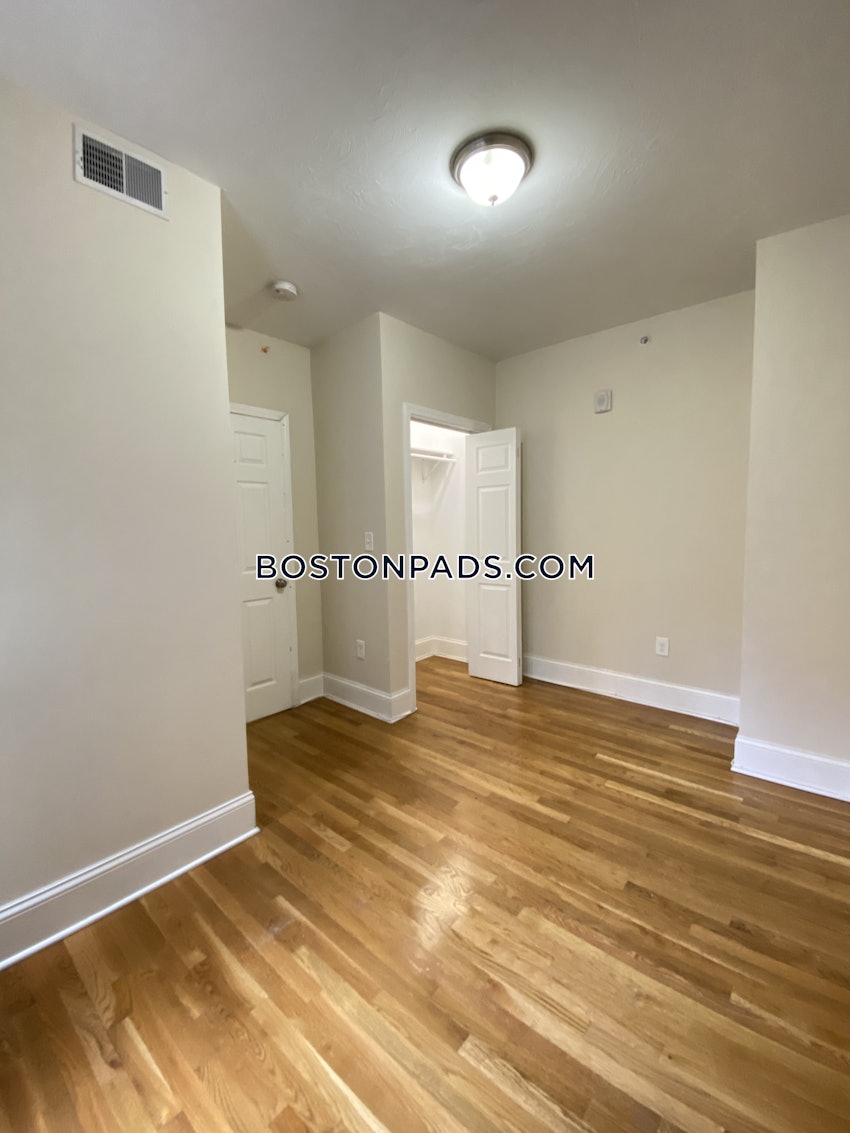 BOSTON - NORTH END - 3 Beds, 2 Baths - Image 23
