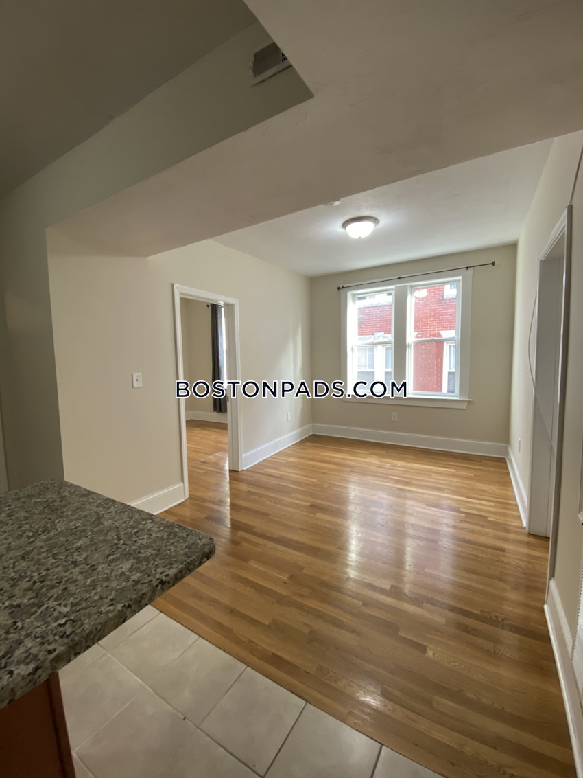 BOSTON - NORTH END - 3 Beds, 2 Baths - Image 38