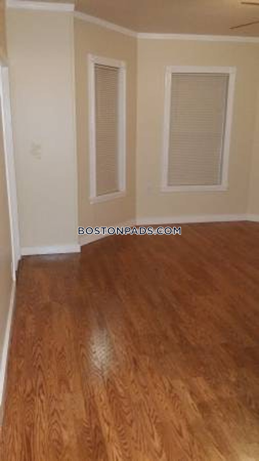 BOSTON - BRIGHTON - BOSTON COLLEGE - 5 Beds, 2 Baths - Image 4