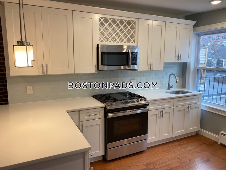 east-boston-2-beds-1-bath-boston-3000-8014524 