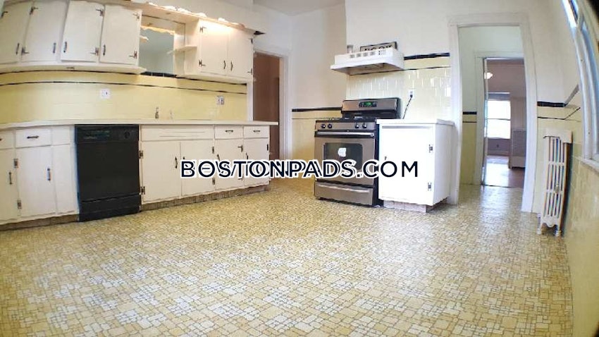 NEWTON - NEWTONVILLE - 3 Beds, 1 Bath - Image 33