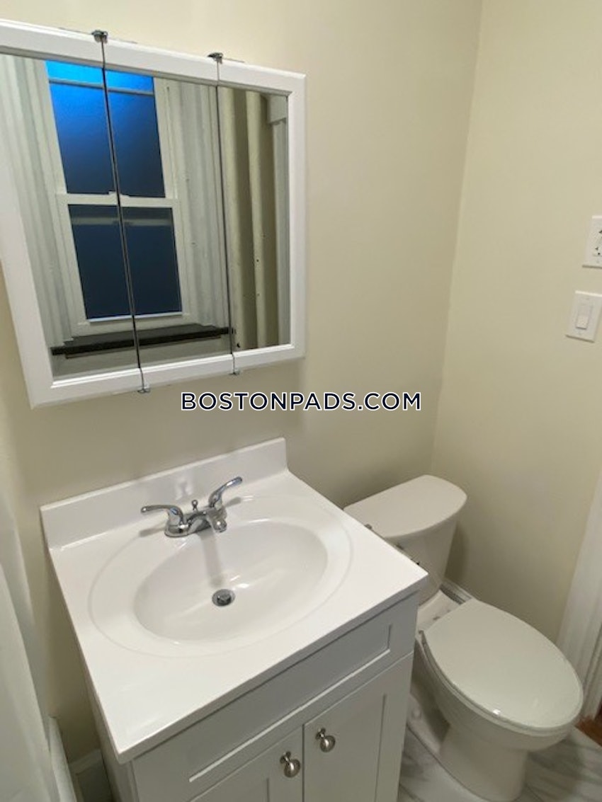 CAMBRIDGE - HARVARD SQUARE - 2 Beds, 1 Bath - Image 11