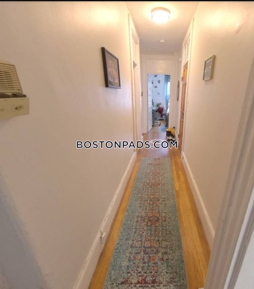 SOMERVILLE - PORTER SQUARE - 3 Beds, 1 Bath - Image 8