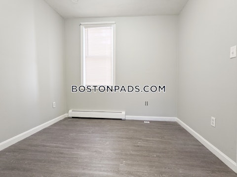 Paris St. Boston photo 16