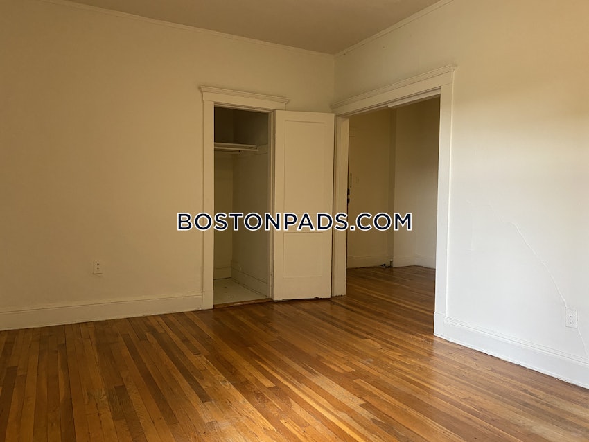 BOSTON - ALLSTON/BRIGHTON BORDER - 2 Beds, 1 Bath - Image 11