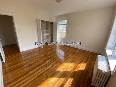 Boston - 1 Beds, 1 Baths