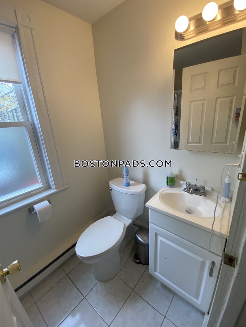 SOMERVILLE - TUFTS - 5 Beds, 2 Baths - Image 13