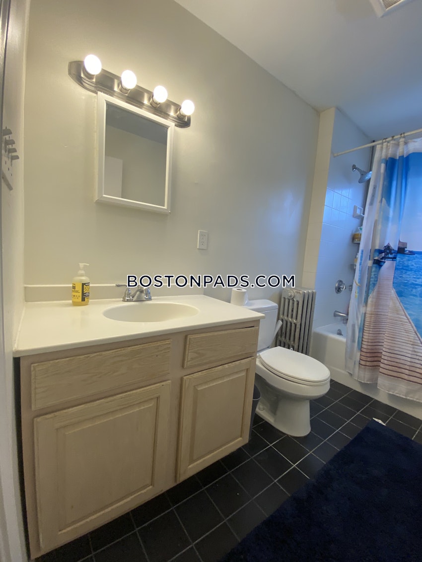 SOMERVILLE - TUFTS - 5 Beds, 2 Baths - Image 14