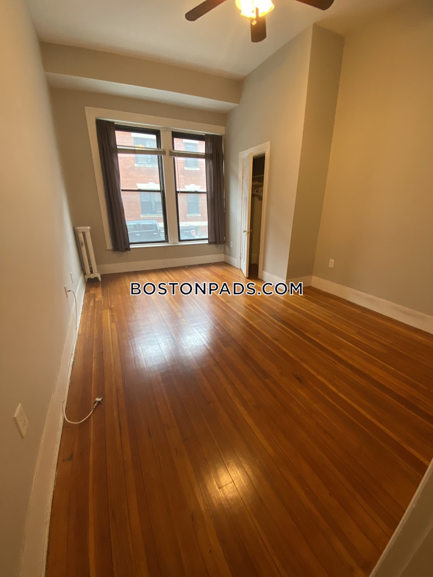 BROOKLINE- COOLIDGE CORNER - Studio , 1 Bath - Image 2