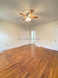 Brookline 1 Bed 1 Bath  Brookline Hills - $2,750 No Fee