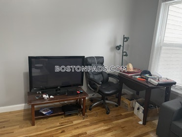 Boston - 3 Beds, 1 Baths