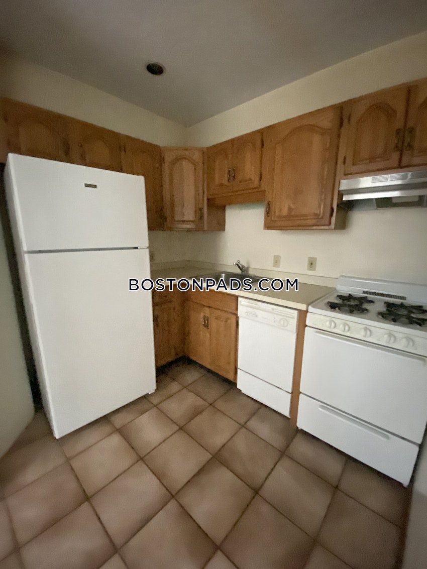 BOSTON - ALLSTON/BRIGHTON BORDER - 2 Beds, 1 Bath - Image 2