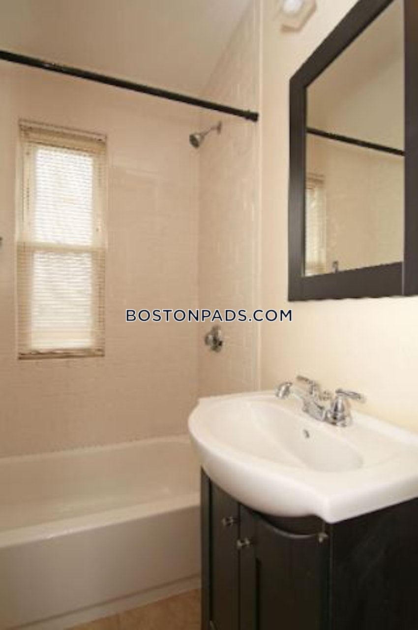 BOSTON - DORCHESTER - SAVIN HILL - 3 Beds, 2 Baths - Image 10