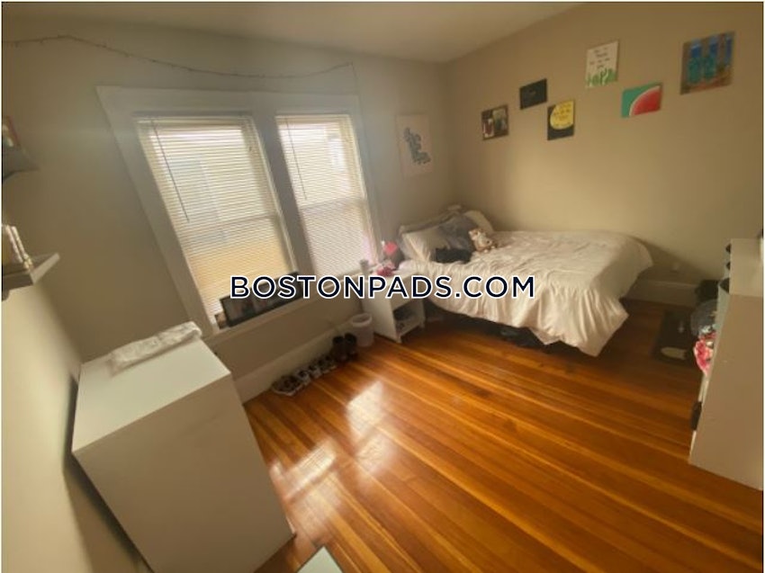 BOSTON - DORCHESTER - SAVIN HILL - 3 Beds, 2 Baths - Image 6