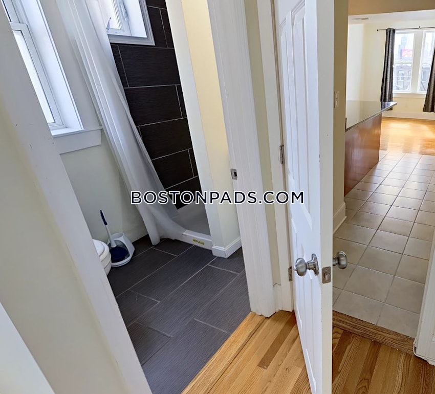 BOSTON - NORTH END - 3 Beds, 2 Baths - Image 7