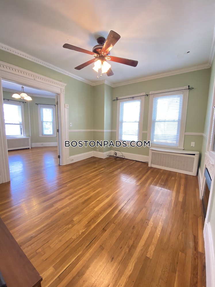 Savin Hill Ave., Boston