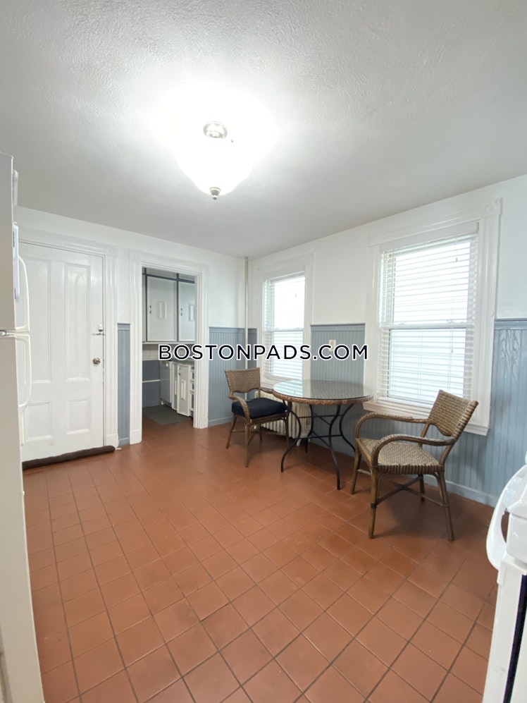 Savin Hill Ave., Boston