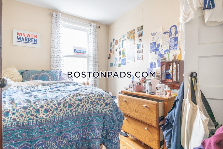 BOSTON - EAST BOSTON - JEFFRIES POINT - 4 Beds, 1 Bath - Image 11
