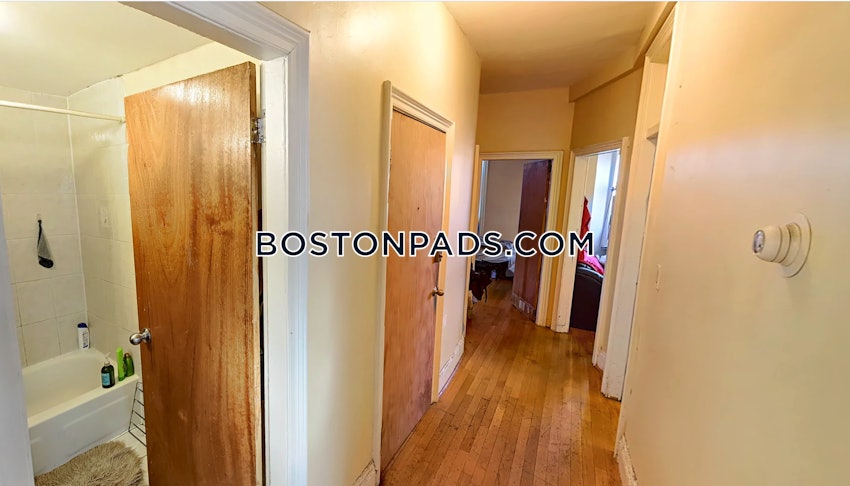 BOSTON - NORTHEASTERN/SYMPHONY - 3 Beds, 1 Bath - Image 2