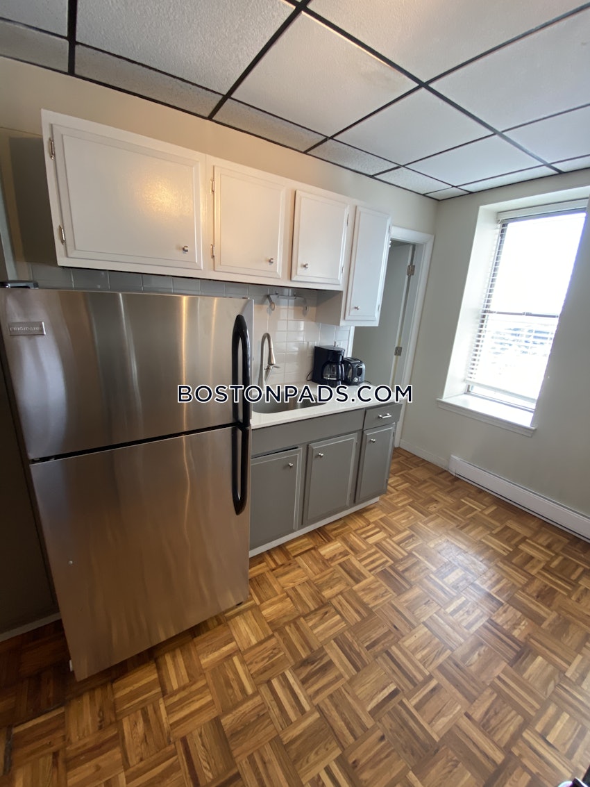 BOSTON - WEST END - 1 Bed, 1 Bath - Image 2