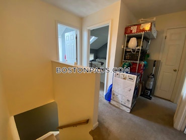 Boston - 4 Beds, 2 Baths