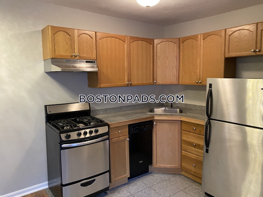 BOSTON - NORTH END - 2 Beds, 1 Bath - Image 1