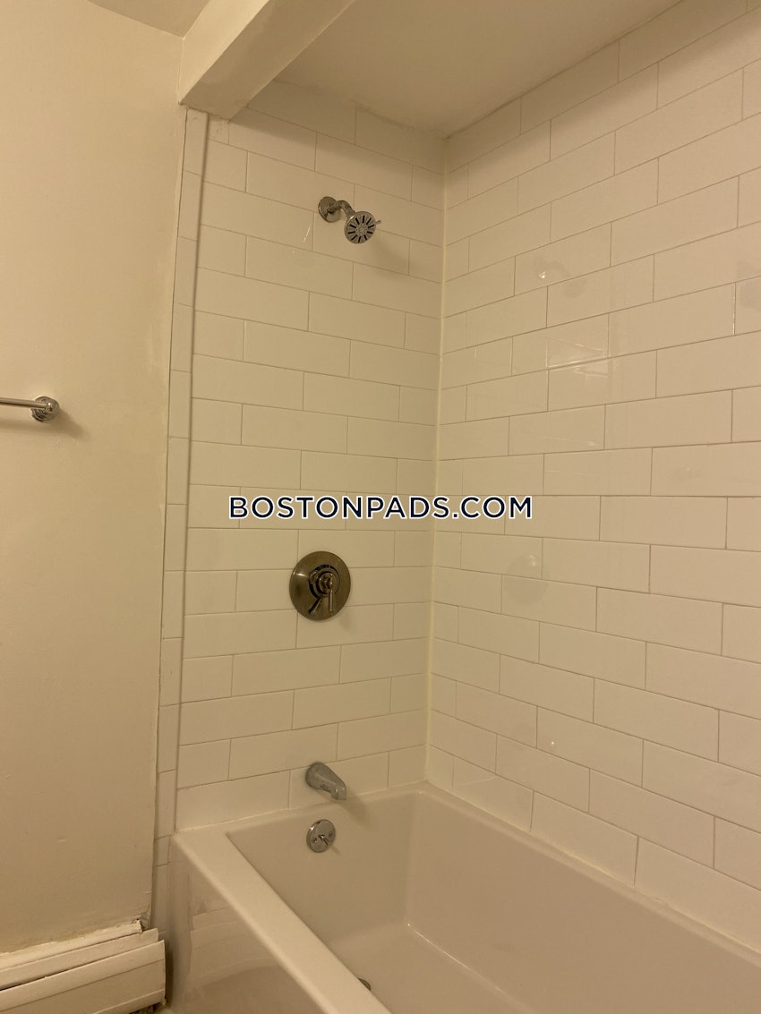 BOSTON - NORTH END - 2 Beds, 1 Bath - Image 39