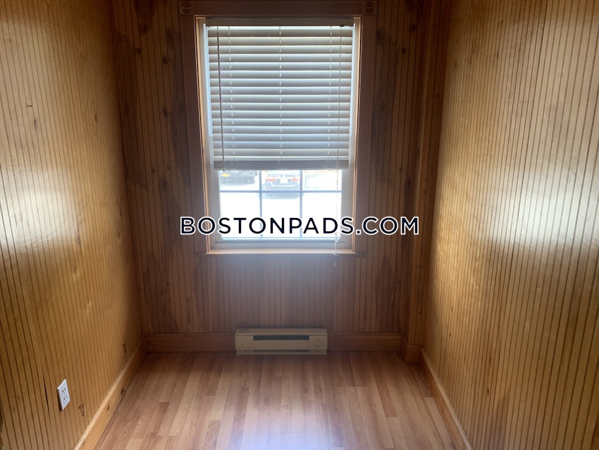 BOSTON - ALLSTON - 4 Beds, 2 Baths - Image 17