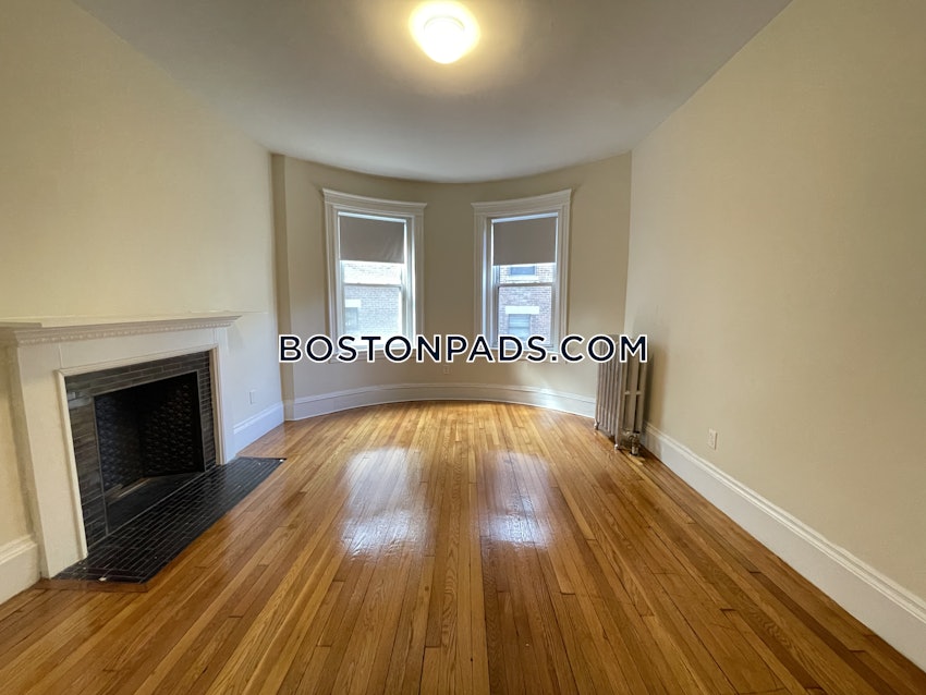 BROOKLINE - BEACONSFIELD - 2 Beds, 1 Bath - Image 14