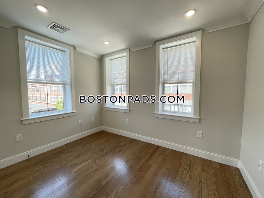 BOSTON - EAST BOSTON - JEFFRIES POINT - 4 Beds, 2 Baths - Image 7