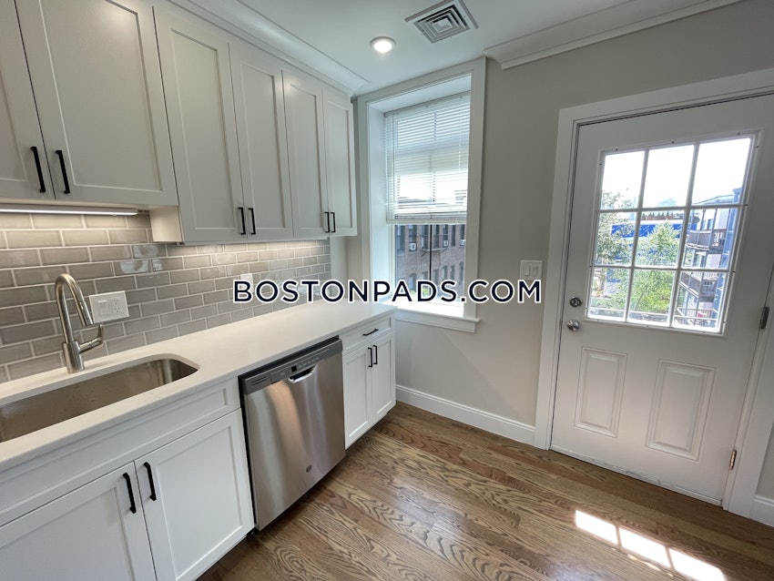 BOSTON - EAST BOSTON - JEFFRIES POINT - 4 Beds, 2 Baths - Image 19