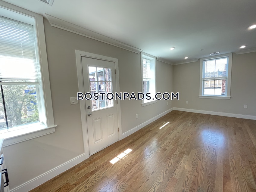 BOSTON - EAST BOSTON - JEFFRIES POINT - 4 Beds, 2 Baths - Image 20