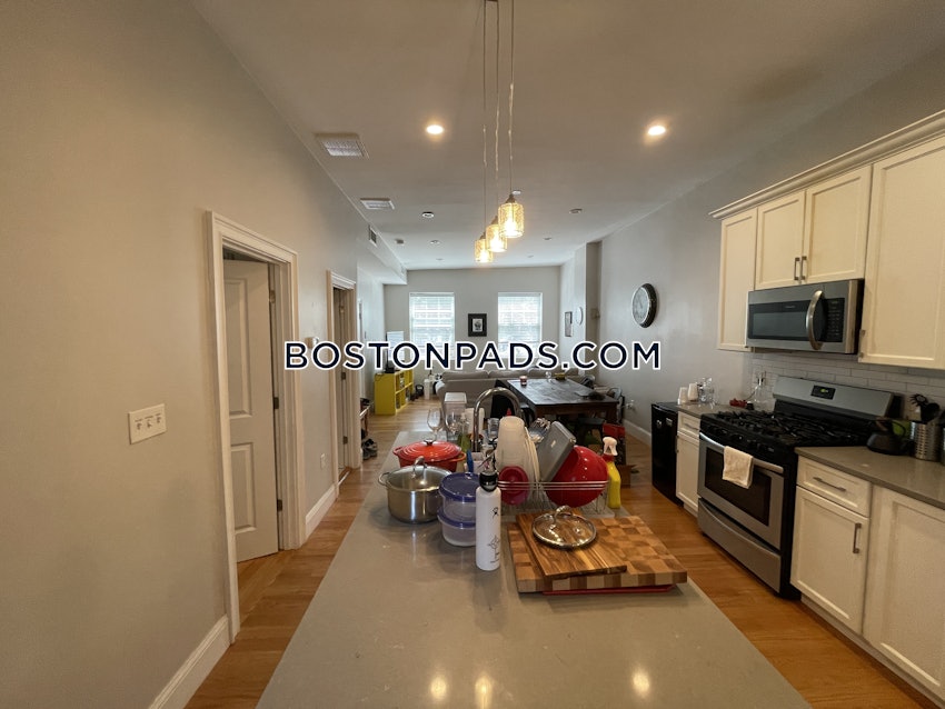 BOSTON - EAST BOSTON - CENTRAL SQ PARK - 3 Beds, 2 Baths - Image 8