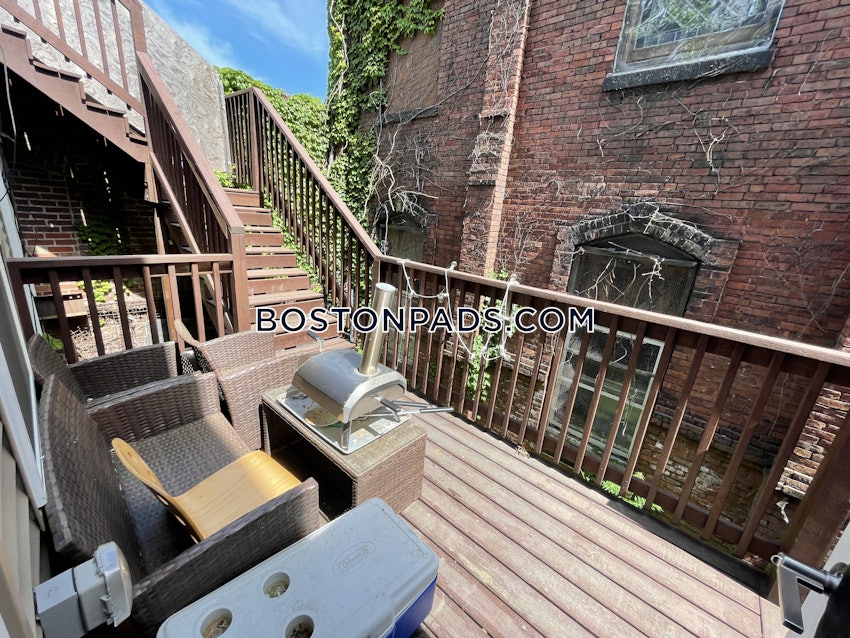 BOSTON - EAST BOSTON - CENTRAL SQ PARK - 3 Beds, 2 Baths - Image 9