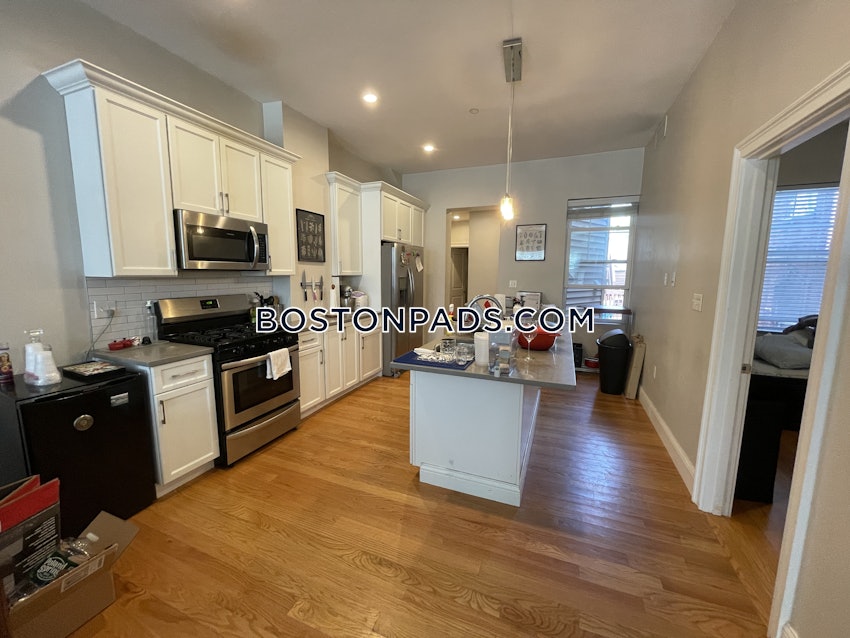 BOSTON - EAST BOSTON - CENTRAL SQ PARK - 3 Beds, 2 Baths - Image 1