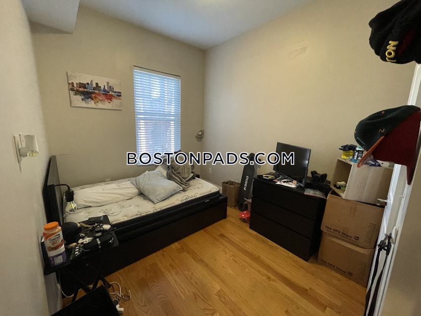 BOSTON - EAST BOSTON - CENTRAL SQ PARK - 3 Beds, 2 Baths - Image 3