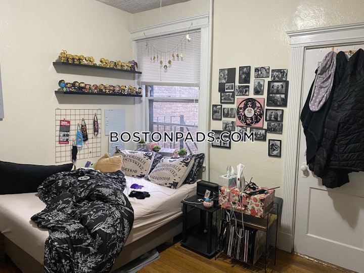 fenwaykenmore-3-beds-1-bath-boston-4550-8033586 