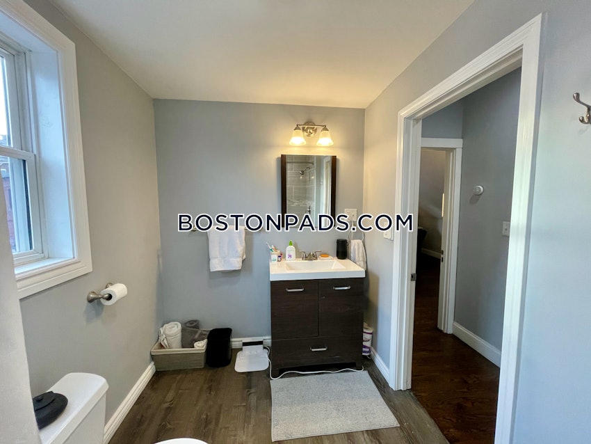 BOSTON - FORT HILL - 3 Beds, 2 Baths - Image 14