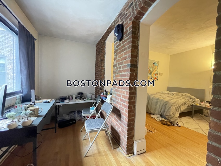 BOSTON - ALLSTON - 3 Beds, 1.5 Baths - Image 7