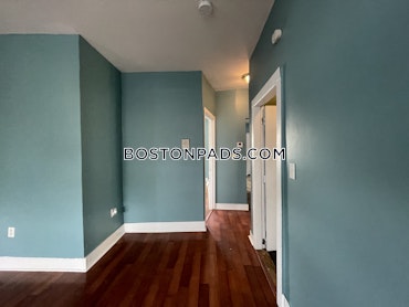 Boston - 4 Beds, 2 Baths